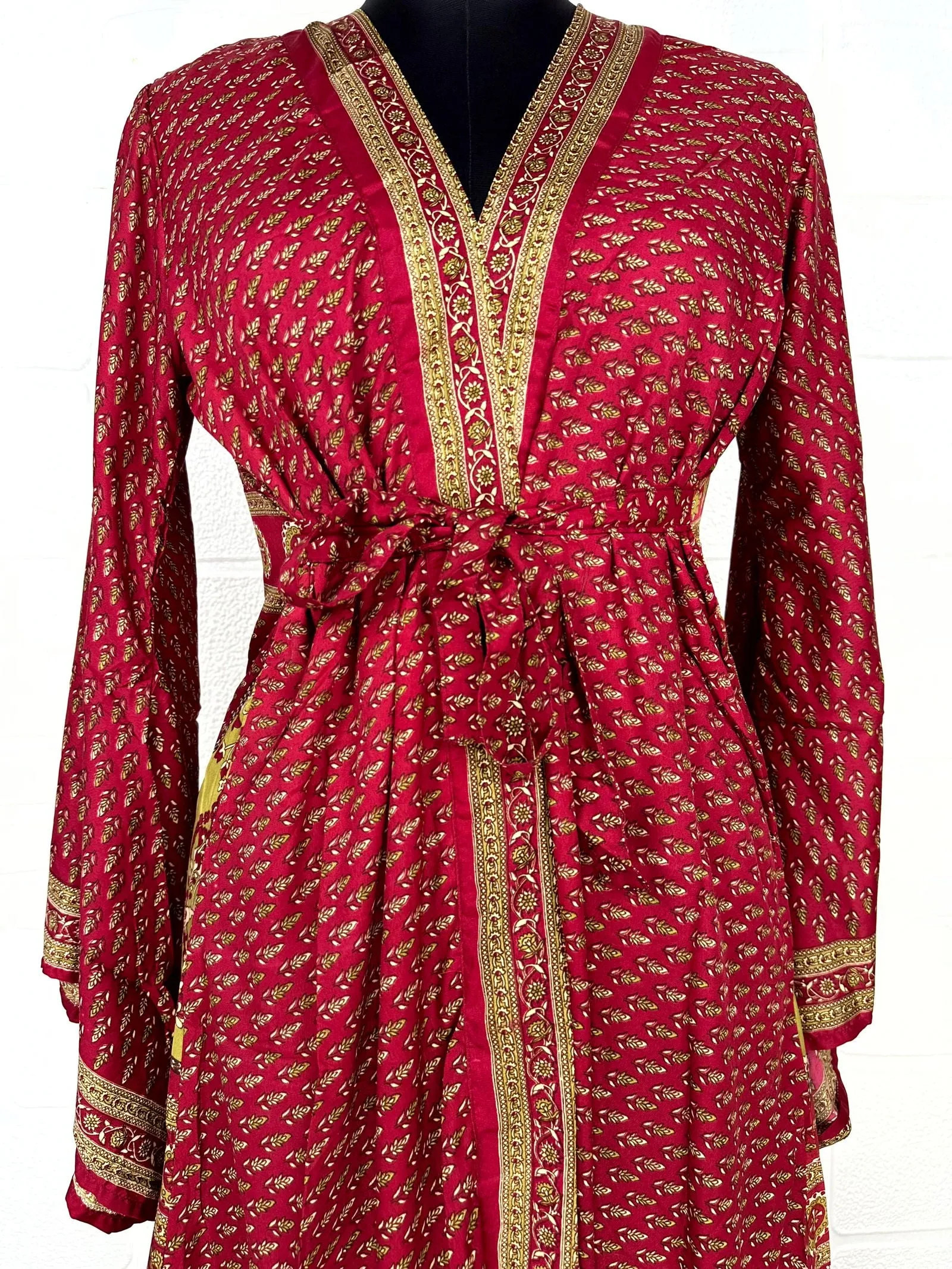 Recycle Boho House Robe Kimono Vintage Silk Sari Dressing Gown, Beach Coverup, Bridesmaid, Anniversary Gift Her | Floral Print Red